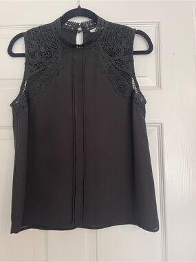BB Dakota Black Lace Yoke Sleeveless Camisole